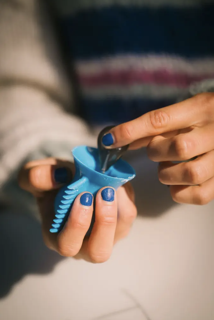 RASCADOR PARAFINA DINO WAX AZUL CIAN